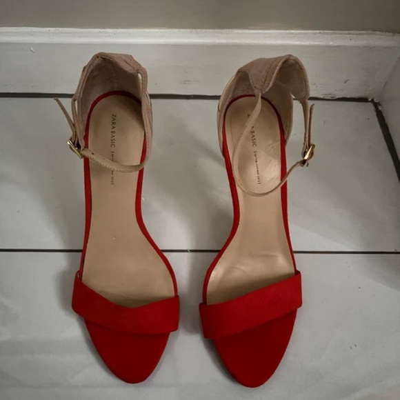 Zara Red and Gold Heels - Picture 2 of 6